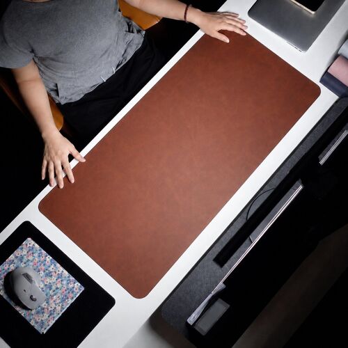 Tapis de Bureau 120x60 cm Réversible en Similicuir PVC et Liège avec Sangle Marron YONIS