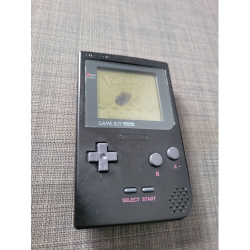 Nintendo game boy pocket