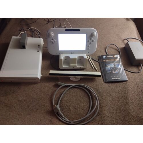Nintendo Wii U Blanche + Accessoires