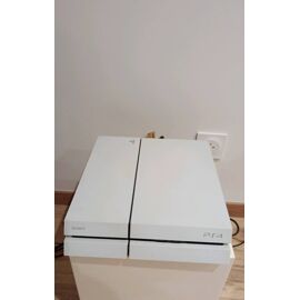 Ps4 blanche 500go parfait etat